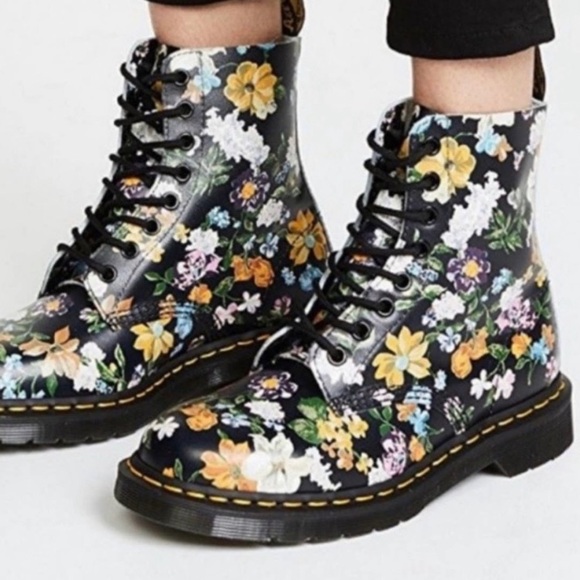 Dr. Martens | Shoes | Dr Martens Darcy 